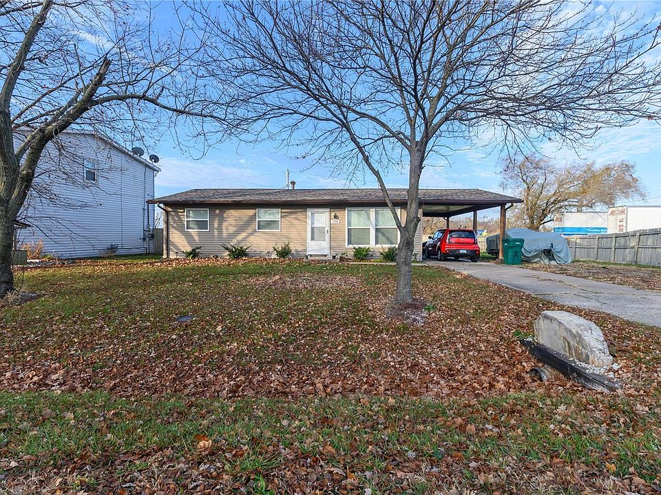 1st image of 1193 Lola St