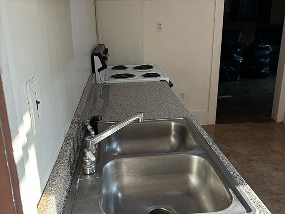 2nd image of 11 Morton St #2