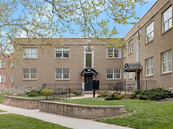 4524 Roanoke Pkwy #7, Kansas City, MO 64111