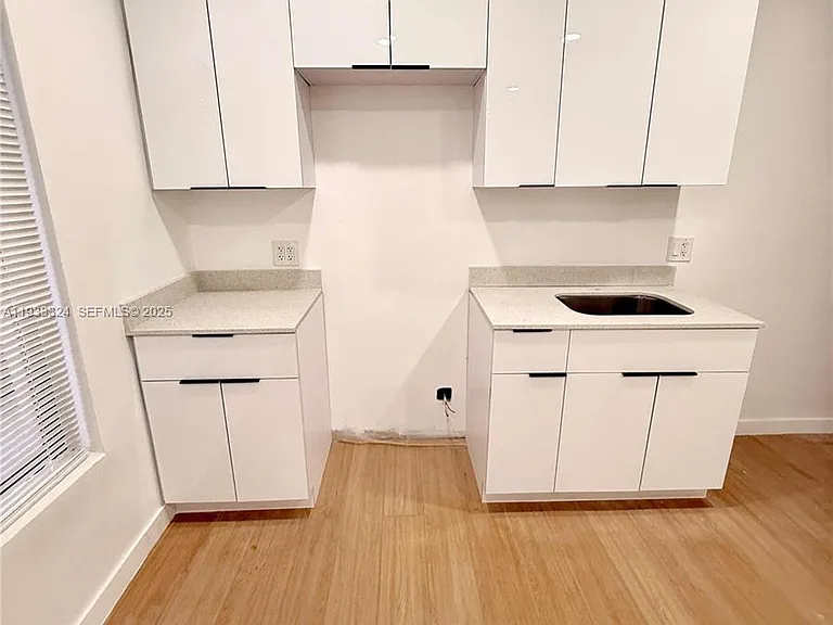 125 SW 19th Ave #2 — Photo 2