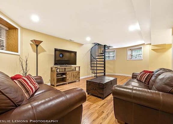 4th image of 4434 S University Ave APT 1N