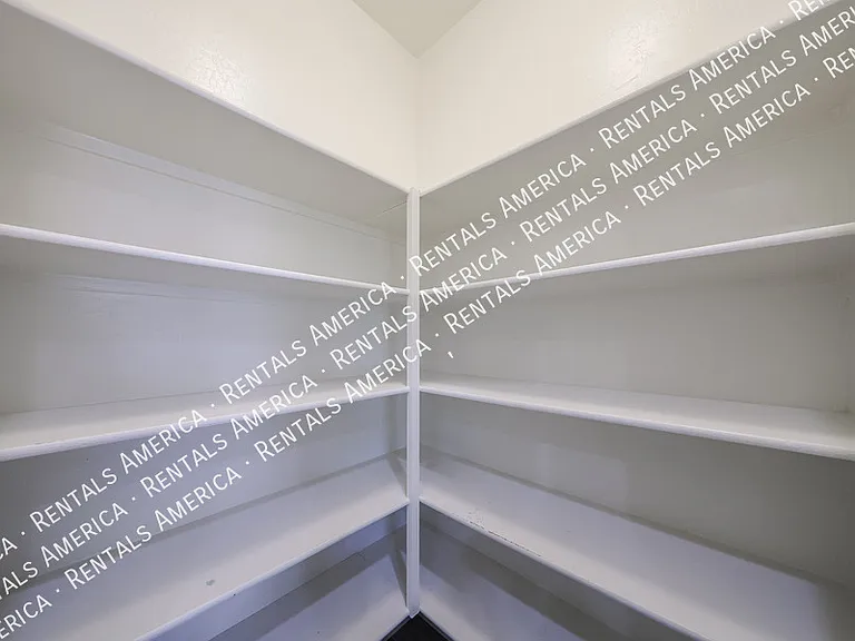 1530 E San Carlos Way — Photo 23