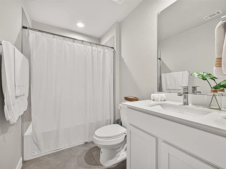 7211 Colwyn Bay Trl — Photo 41
