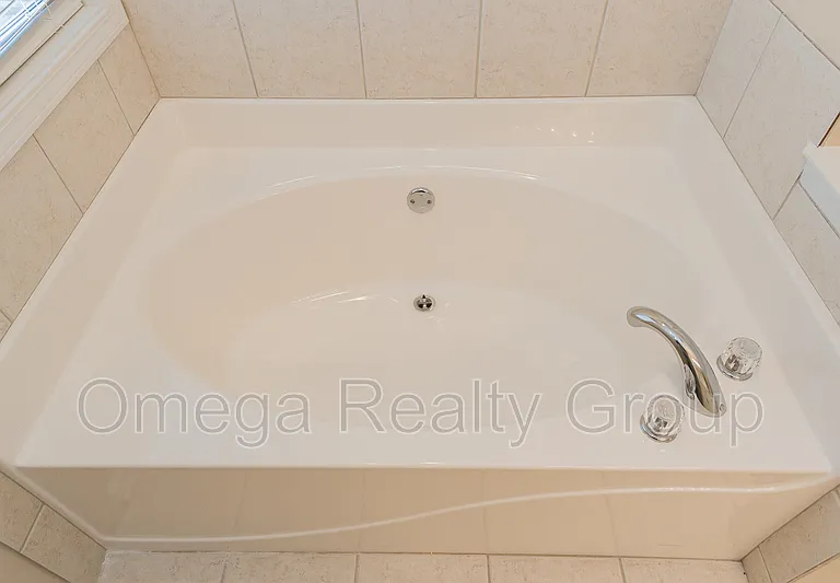 521 McGregor Ct — Photo 26