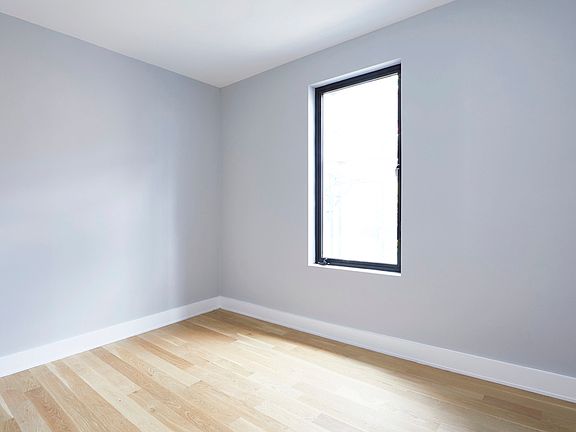 4th image of 37 Driggs Ave #2D