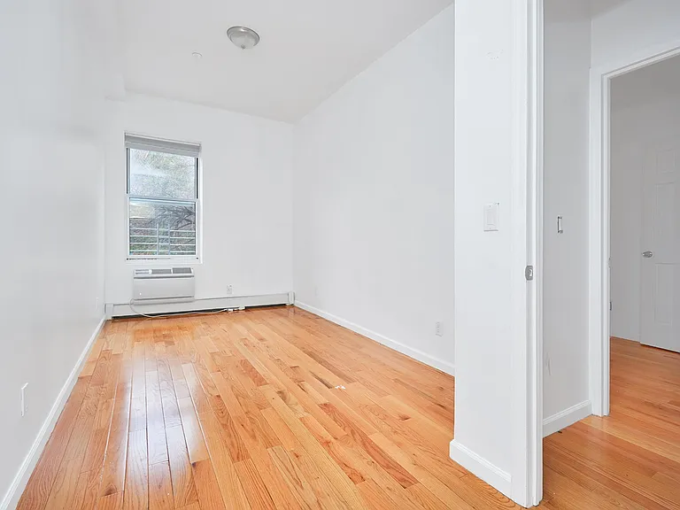 838 Herkimer St #2F — Photo 7