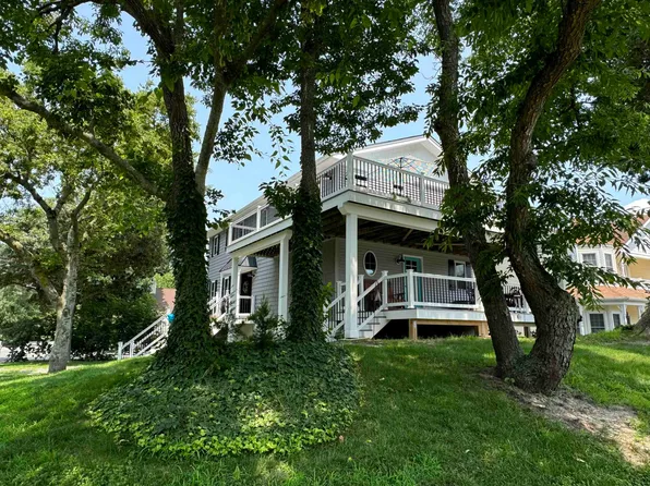 3102 Shore Dr, Villas, NJ 08251