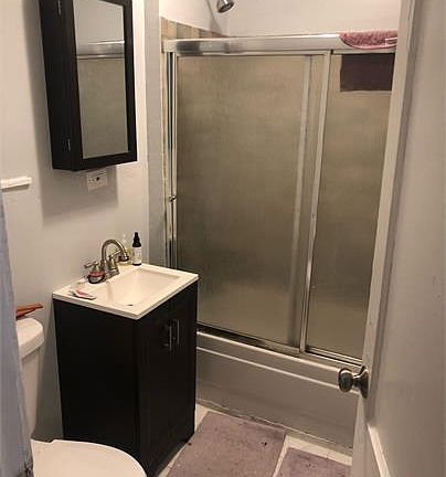 3rd image of 2028 W Coulter St APT 1R