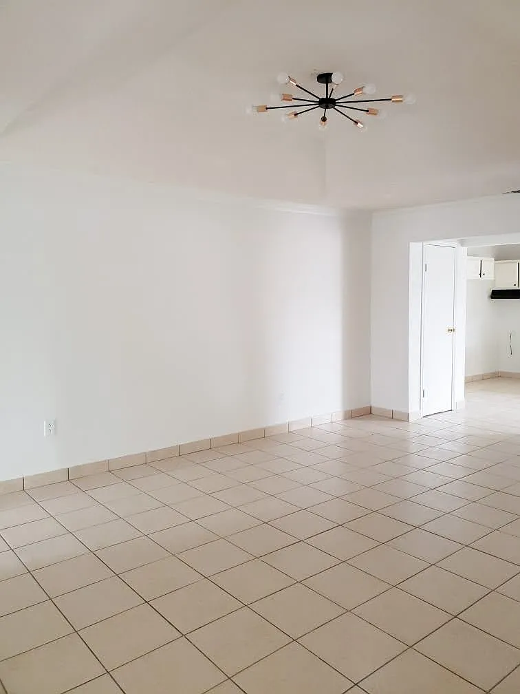 3 bed, 1800 sqft, $1,250 — Photo 3