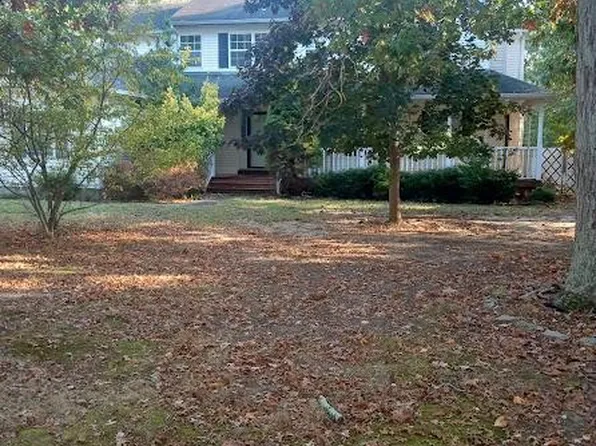 73 Margin Drive W, Shirley, NY 11967