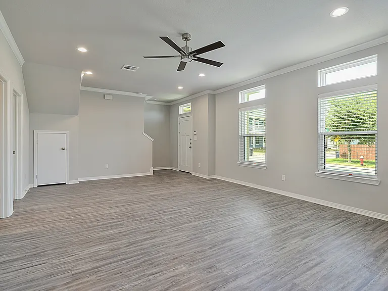 Cooner Residenace — Photo 15