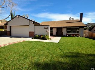 29652 Grandifloras Rd, Santa Clarita, CA 91387