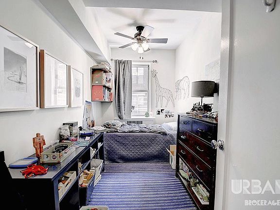 5th image of 10 W 74th St APT 3G