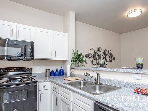 4th image of 561 Bowers Blvd #3693