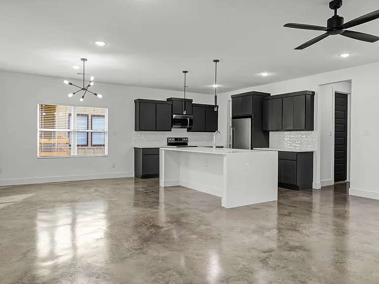 3011 Alpha Wolf Ct — Photo 20