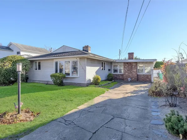 77 Weidner Avenue, Oceanside, NY 11572