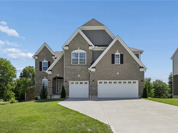 8201 Stone Dr, West Chester, OH 45241