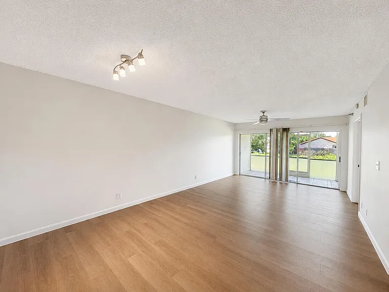 340 NW 67th St #108 — Photo 5