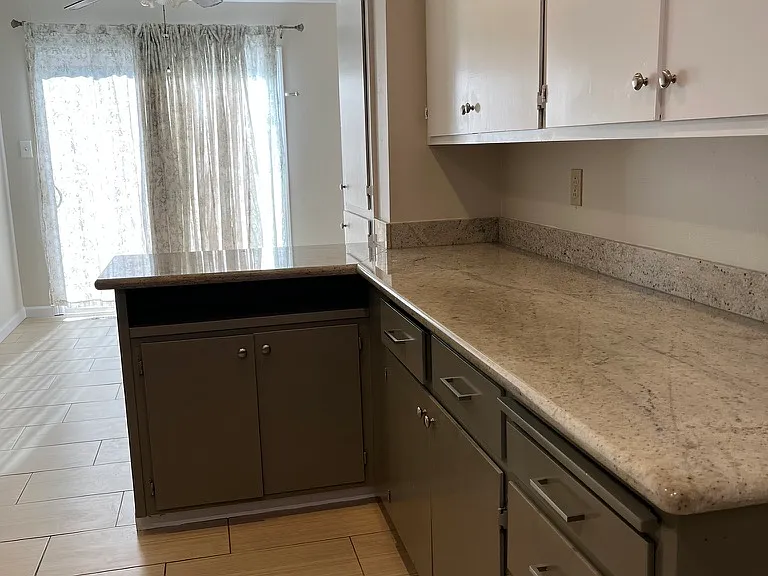 4730 Potrero Ave — Photo 12