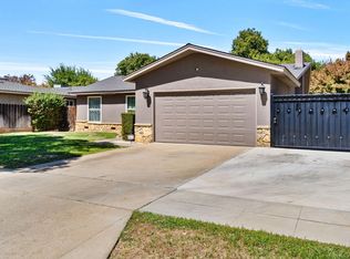 1050 E Magill Ave, Fresno, CA 93710