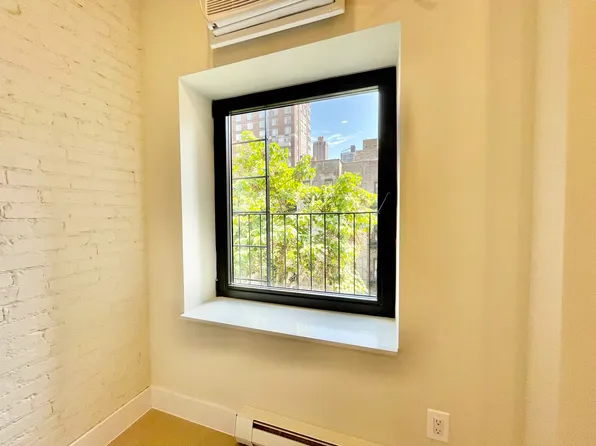 328 East 89th Street image 13 of 15