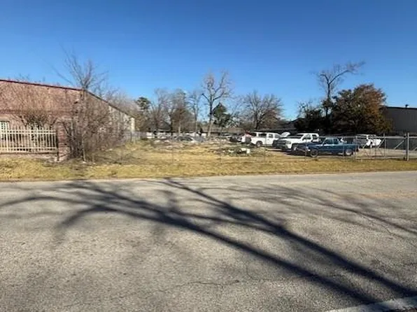 0 Emnora Ln, Houston, TX 77080