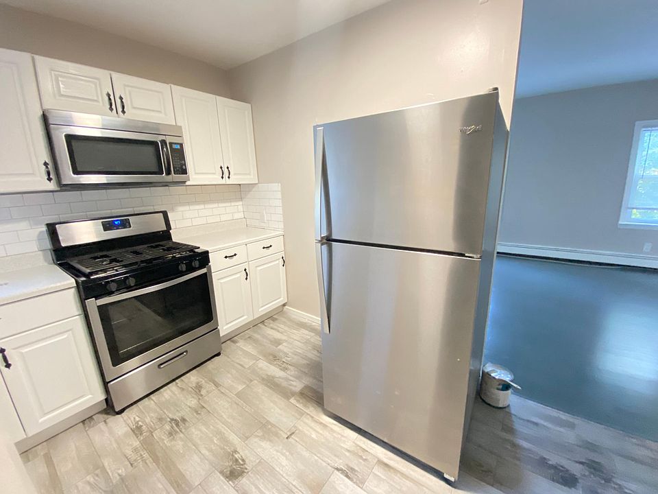1st image of 44 Wright Ave #2B