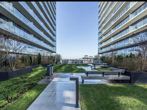 131-03 40th Road #15J, Flushing, NY 11354