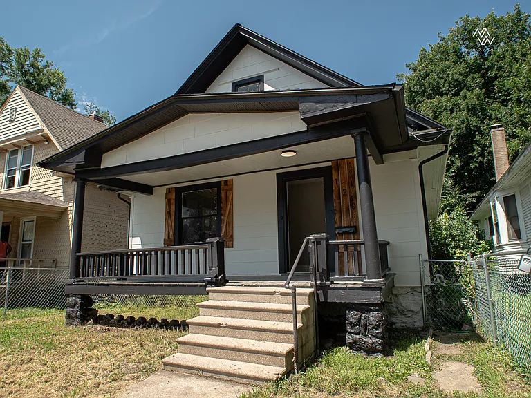 120 N Drury Ave — Photo 12