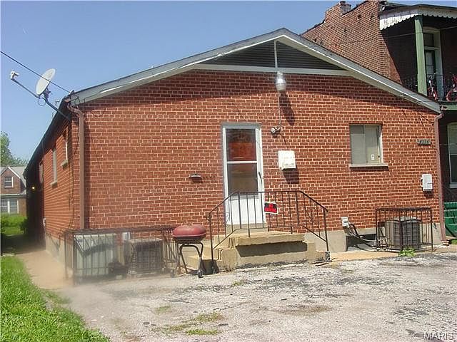 2nd image of 8552-8556 Church Rd