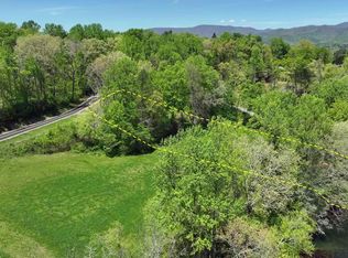 1 Myers Chapel Rd, Hayesville, NC 28904