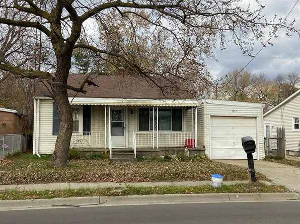 1457 E Bristol Rd, Burton, MI 48529