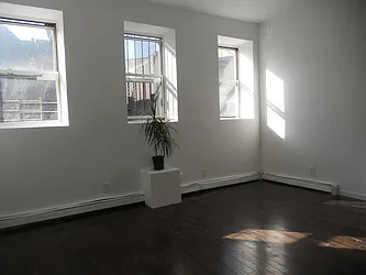 Rented by Willie Kathryn Suggs, LREB