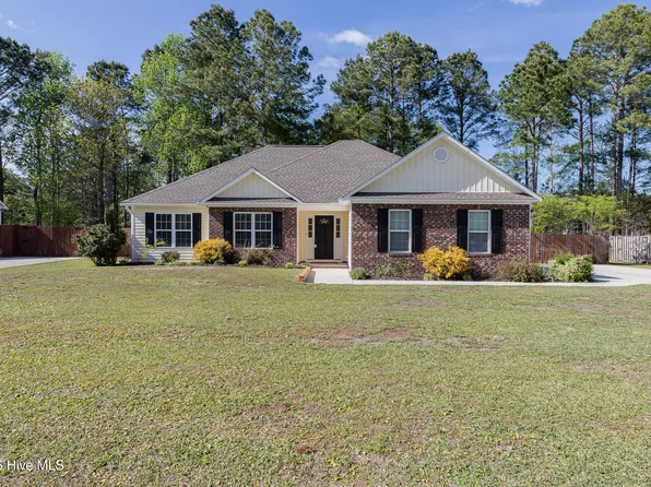 113 Sparkling Brook Way, Jacksonville, NC 28546