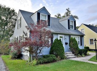 1026 S Saylor Ave, Elmhurst, IL 60126