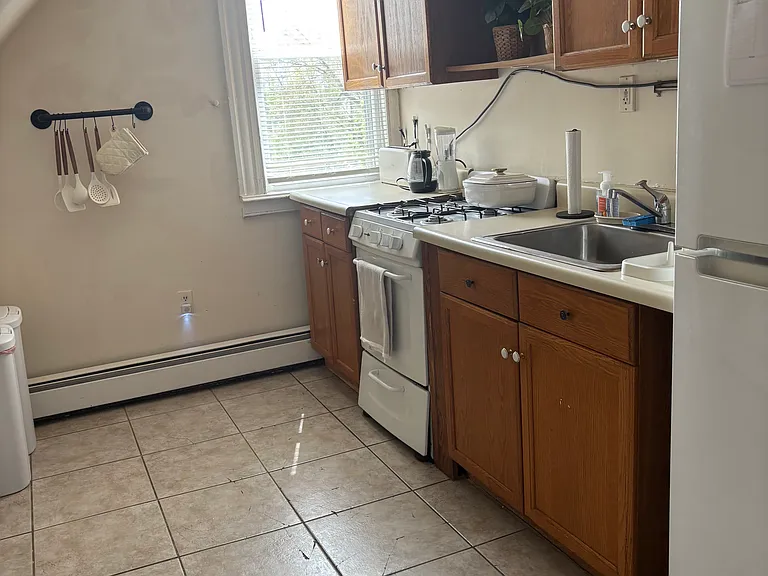 110 Canner St #3L — Photo 6