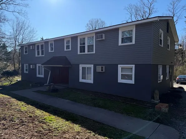 23 Abbeville St, Due West, SC 29639