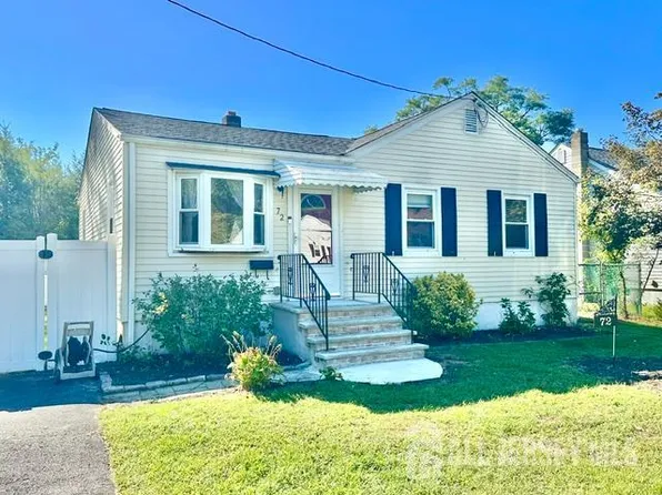 72 Fernhead Ave, Spotswood, NJ 08884