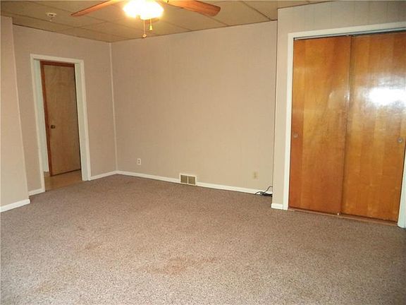 5th image of 323 Market St #325