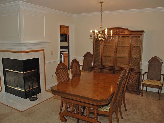 5th image of 44001 Bruceton Mills Cir