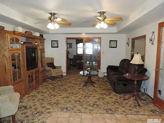 2nd image of 86 Hearth Ln