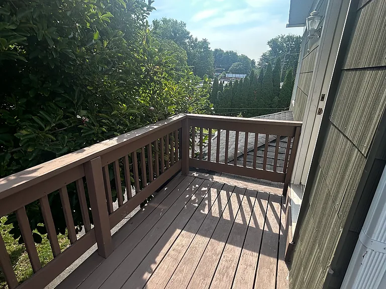 100 Winslow Pl — Photo 15