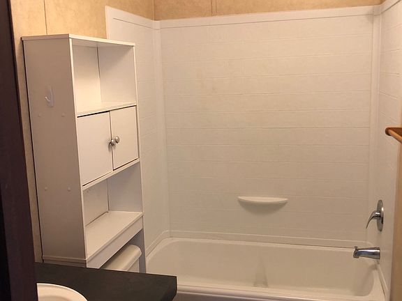 2nd image of 5732 Arcadia Cir