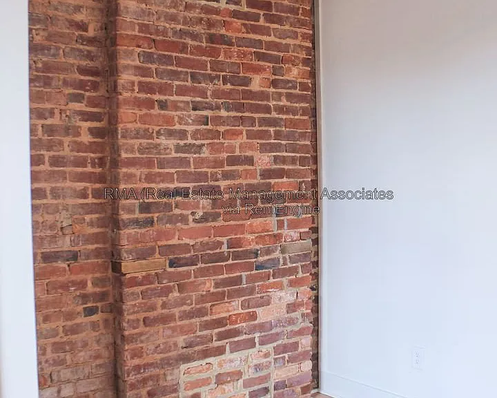 4 Zebulon St #2E — Photo 16