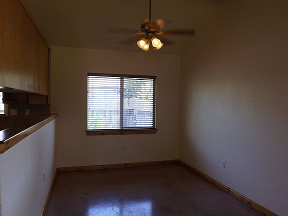 3rd image of 308 League Ct