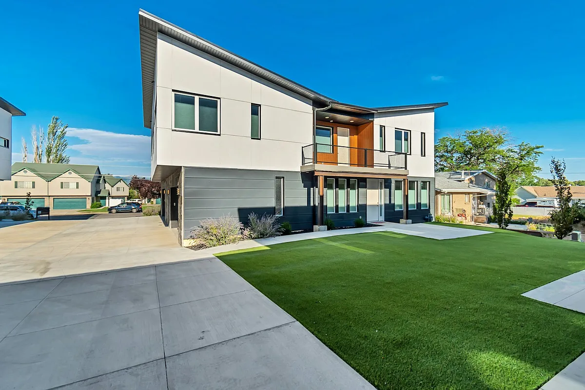 Building Photo - 7033 S 300 E