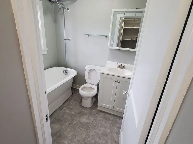 3201 Charles St. (Duplex) — Photo 5