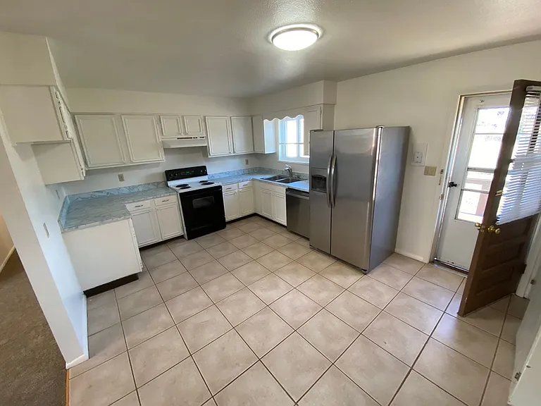 154 S Los Pinos Dr — Photo 41