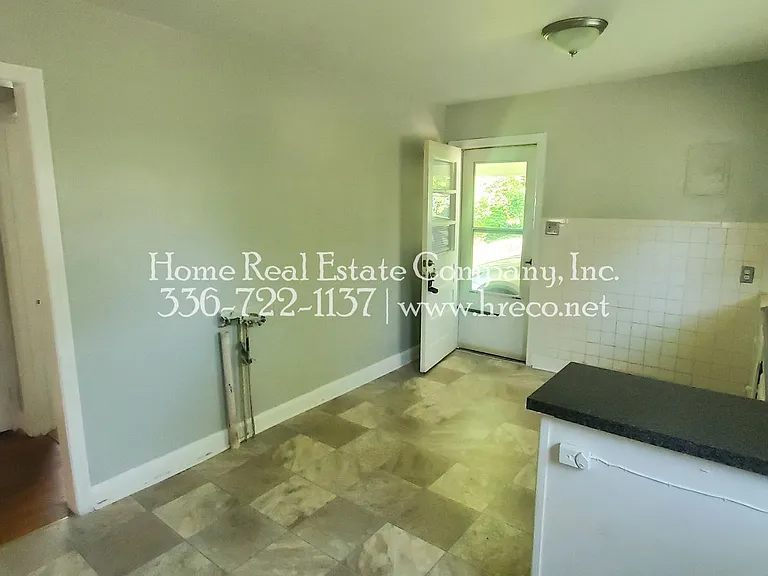 1500 Montague St — Photo 6