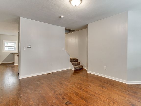 5th image of 4713 Lorigan St